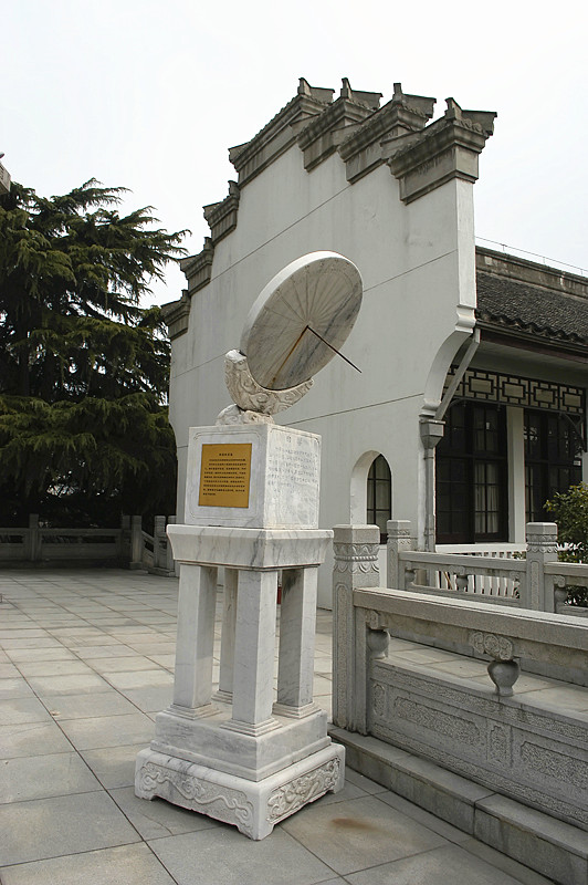 人定勝天抗洪水，大愛(ài)無(wú)疆心相連(圖24)