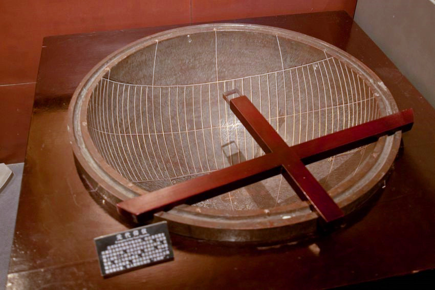 人定勝天抗洪水，大愛(ài)無(wú)疆心相連(圖31)